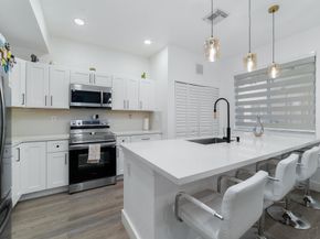 21105 NW 14th Place 438, Miami Gardens FL 33169