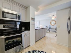 1 Las Olas Circle 1205, Fort Lauderdale FL 33316