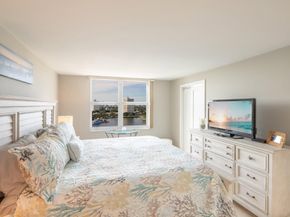 1 Las Olas Circle 1205, Fort Lauderdale FL 33316