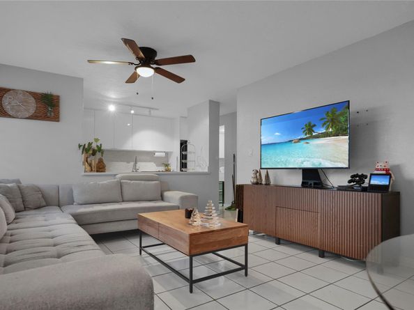 20033 SW 123rd Dr, Miami FL 33177