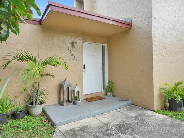 20033 SW 123rd Dr, Miami FL 33177