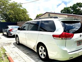 7140 Custer St, Hollywood FL 33024