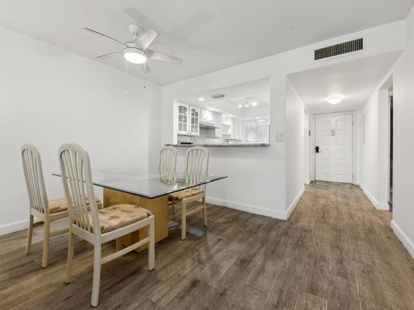 3186 Via Poinciana 115, Lake Worth FL 33467