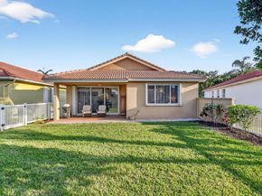 8099 Bellafiore Way, Boynton Beach FL 33472