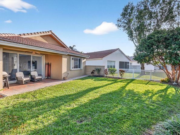 8099 Bellafiore Way, Boynton Beach FL 33472