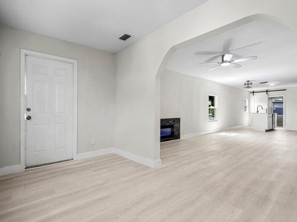 719 Briggs Street, West Palm Beach FL 33405