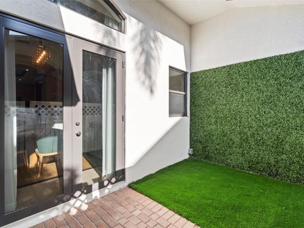 18622 SW 41st St, Miramar FL 33029