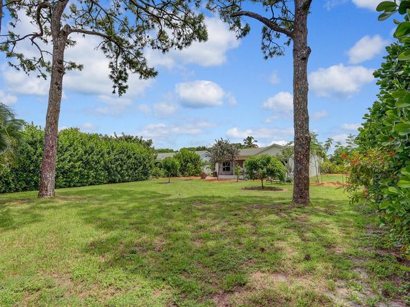 146 Village Circle, Jupiter FL 33458