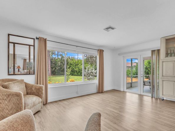 146 Village Circle, Jupiter FL 33458