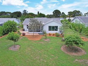 146 Village Circle, Jupiter FL 33458