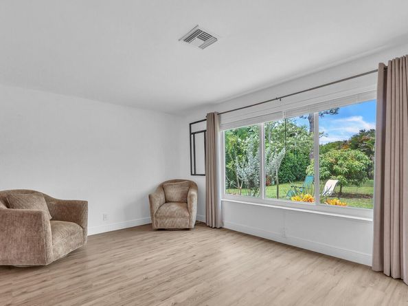 146 Village Circle, Jupiter FL 33458