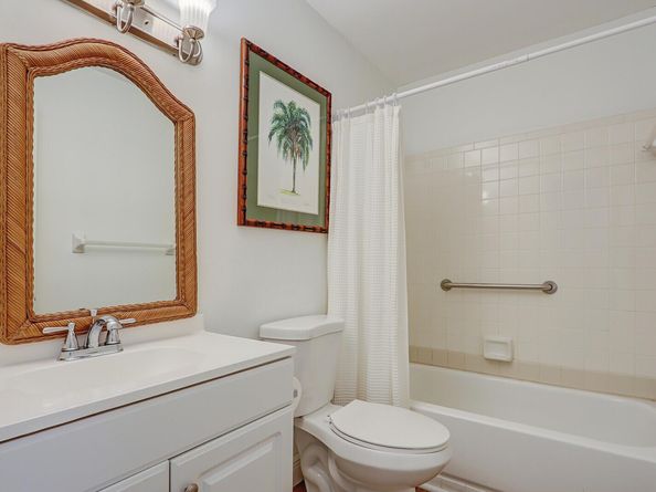 146 Village Circle, Jupiter FL 33458