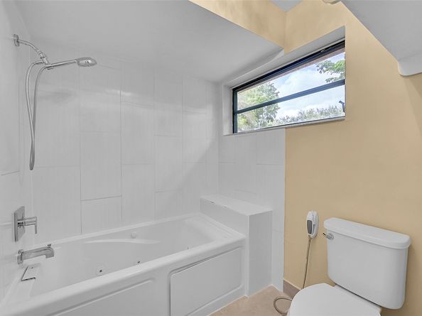 2134 Deer Creek Woodlands Way, Deerfield Beach FL 33442