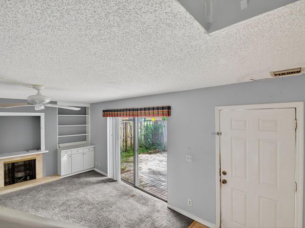 306 Lake Arbor Drive, Palm Springs FL 33461