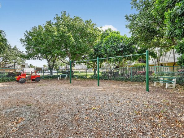 306 Lake Arbor Drive, Palm Springs FL 33461