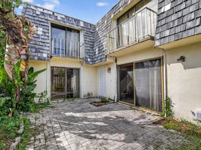 306 Lake Arbor Drive, Palm Springs FL 33461