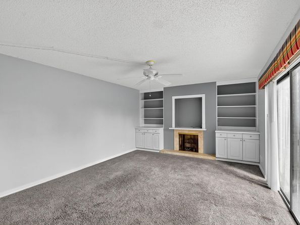 306 Lake Arbor Drive, Palm Springs FL 33461