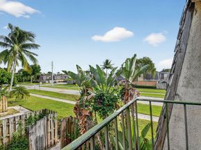 306 Lake Arbor Drive, Palm Springs FL 33461