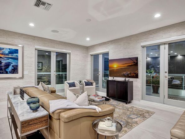 2401 N Atlantic Blvd, Fort Lauderdale FL 33305