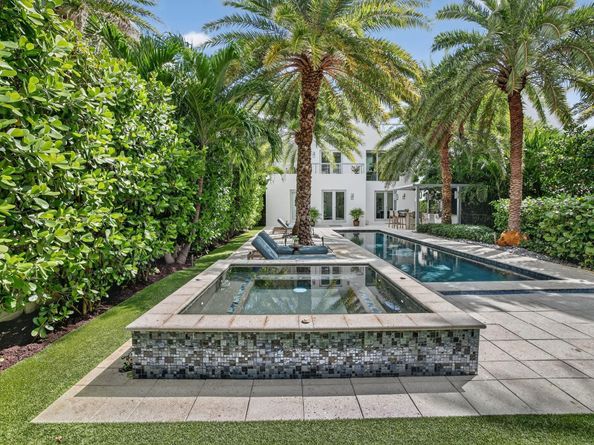 2401 N Atlantic Blvd, Fort Lauderdale FL 33305