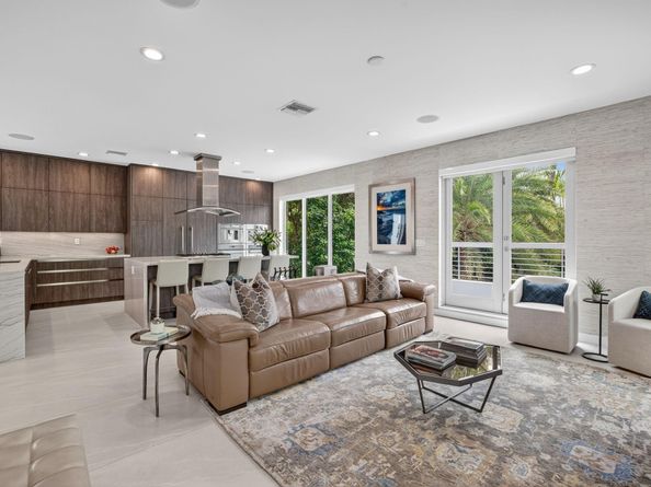 2401 N Atlantic Blvd, Fort Lauderdale FL 33305