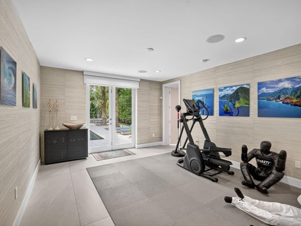 2401 N Atlantic Blvd, Fort Lauderdale FL 33305