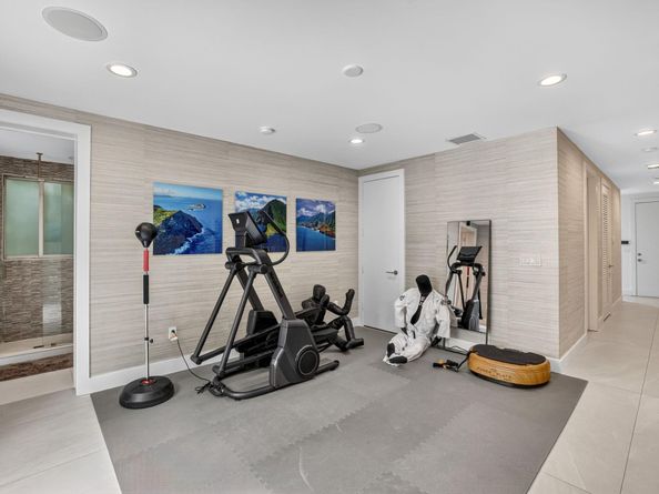 2401 N Atlantic Blvd, Fort Lauderdale FL 33305