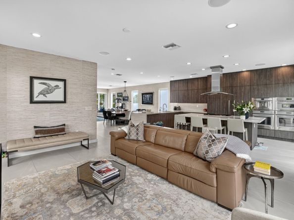 2401 N Atlantic Blvd, Fort Lauderdale FL 33305