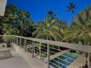 2401 N Atlantic Blvd, Fort Lauderdale FL 33305