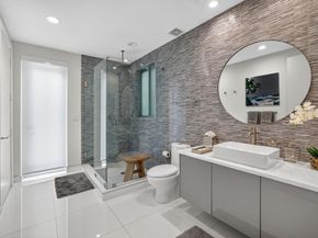 2401 N Atlantic Blvd, Fort Lauderdale FL 33305