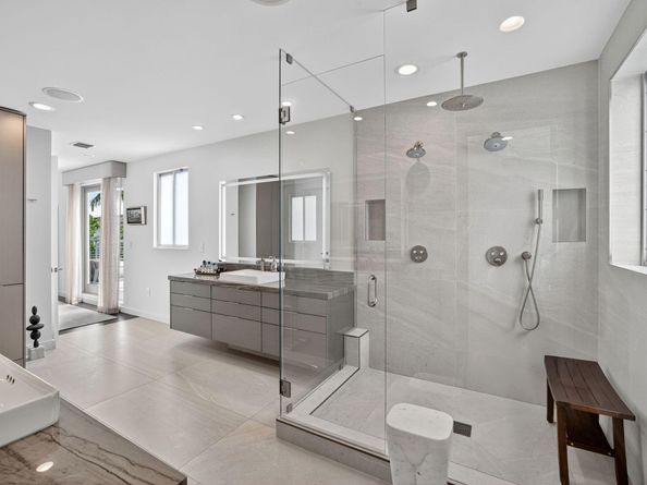 2401 N Atlantic Blvd, Fort Lauderdale FL 33305