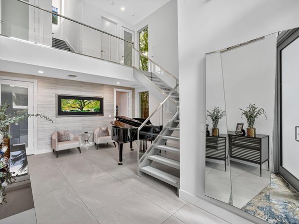 2401 N Atlantic Blvd, Fort Lauderdale FL 33305