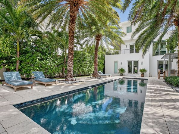 2401 N Atlantic Blvd, Fort Lauderdale FL 33305