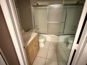 26 Abbey Lane 104, Delray Beach FL 33446