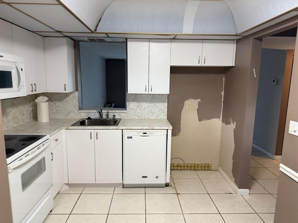 26 Abbey Lane 104, Delray Beach FL 33446