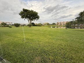 26 Abbey Lane 104, Delray Beach FL 33446