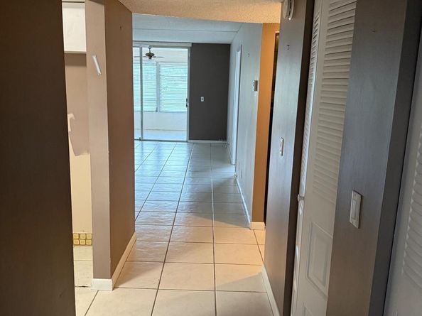 26 Abbey Lane 104, Delray Beach FL 33446