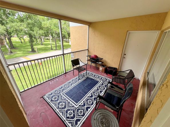 2400 NW 33rd St 1108, Oakland Park FL 33309