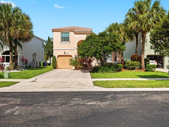 338 NW 152nd Ln, Pembroke Pines FL 33028