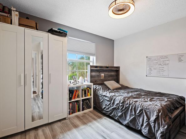 338 NW 152nd Ln, Pembroke Pines FL 33028