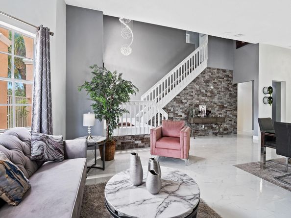 338 NW 152nd Ln, Pembroke Pines FL 33028