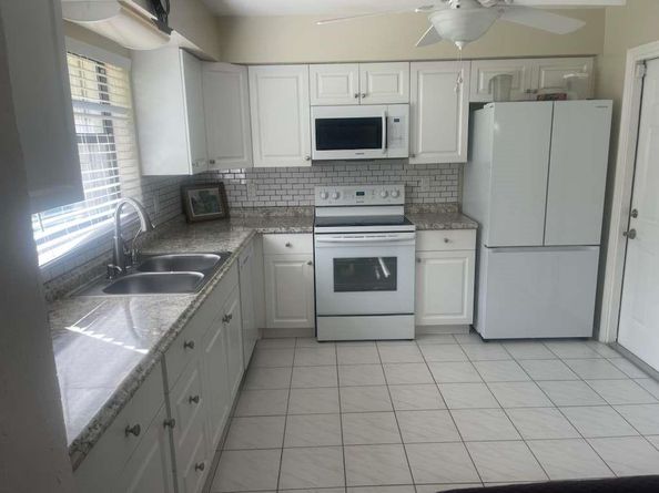 Undisclosed Address #FX-10533008, Boynton Beach FL 33436
