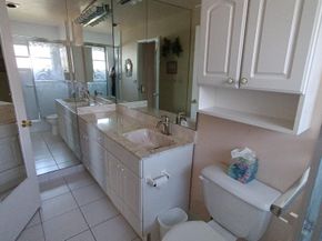 1040 NW 49th Ct, Deerfield Beach FL 33064