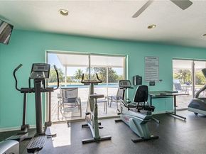 1040 NW 49th Ct, Deerfield Beach FL 33064