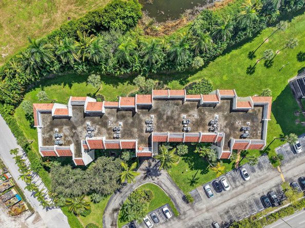 3050 Presidential Way 106, West Palm Beach FL 33401