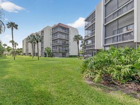 3050 Presidential Way 106, West Palm Beach FL 33401