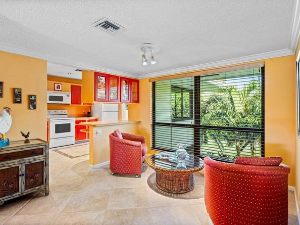 3715 Quail Ridge Drive Bobwhite B, Boynton Beach FL 33436