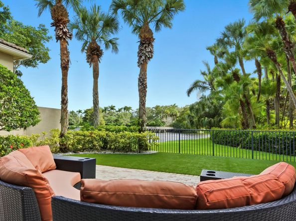 102 Andalusia Way, Palm Beach Gardens FL 33418