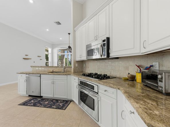 102 Andalusia Way, Palm Beach Gardens FL 33418