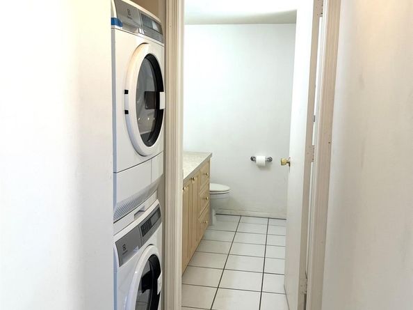 812 SW 9th Street Circle 103, Boca Raton FL 33486